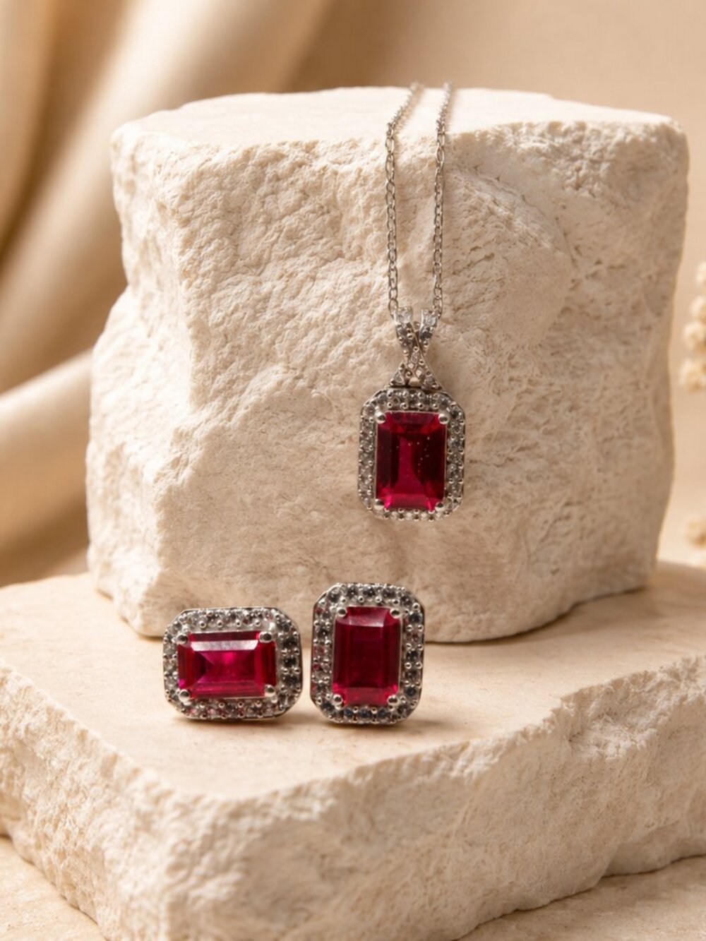 The Monaco Sapphire Set